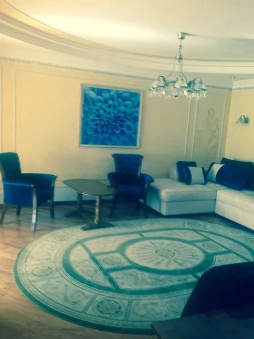Ижарага берилади 4 хонали квартира, 100 м², 3/4 қават — Мирзо Улуғбек тумани