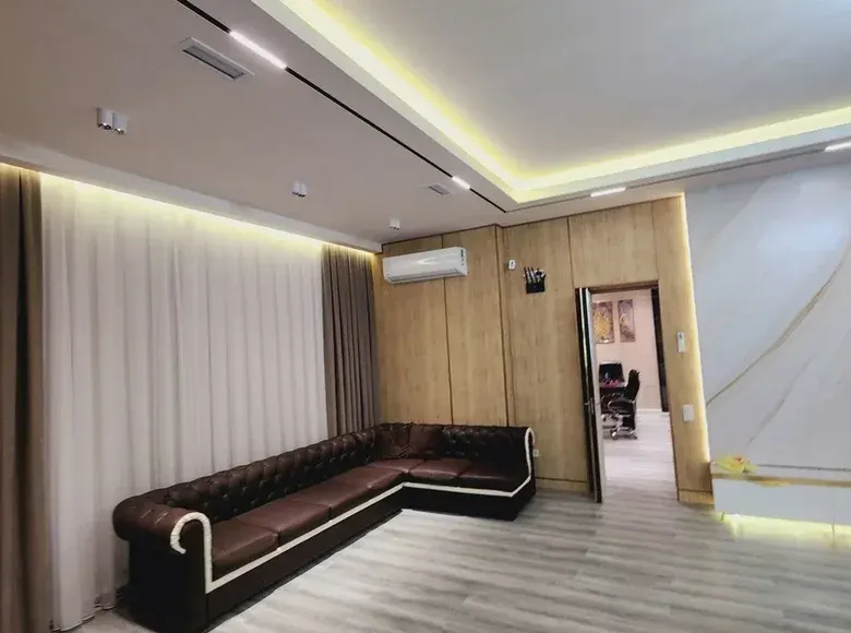 Сотилади 3 хонали квартира, 100 м², 1/5 қават — Миробод тумани