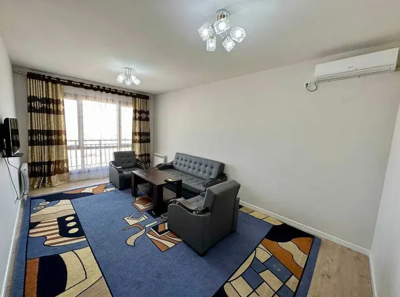 Продаётся 2-комнатная квартира, 65 м², 10/18 этаж — Алмазарский район