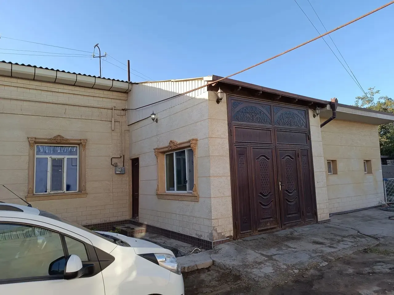 Сотилади 6 хонали ҳовли уй, 8,6 сотих, 1 қаватли — Урганч тумани