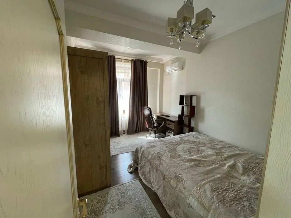 Ижарага берилади 3 хонали квартира, 90 м², 5/8 қават — Яккасарой тумани