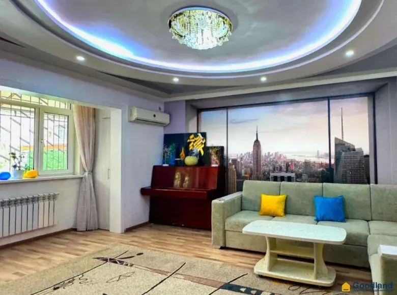 Продаётся 2-комнатная квартира, 65 м², 1/9 этаж — Яшнабадский район