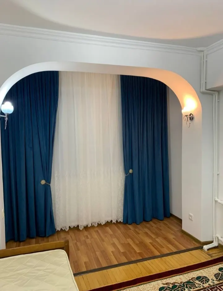 Сдаётся 4-комнатная квартира, 95 м², 3/4 этаж — Чиланзарский район