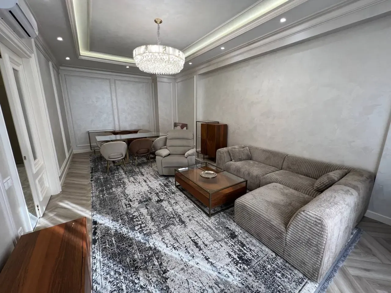 Ижарага берилади 3 хонали квартира, 100 м², 4/7 қават — Шайхонтоҳур тумани