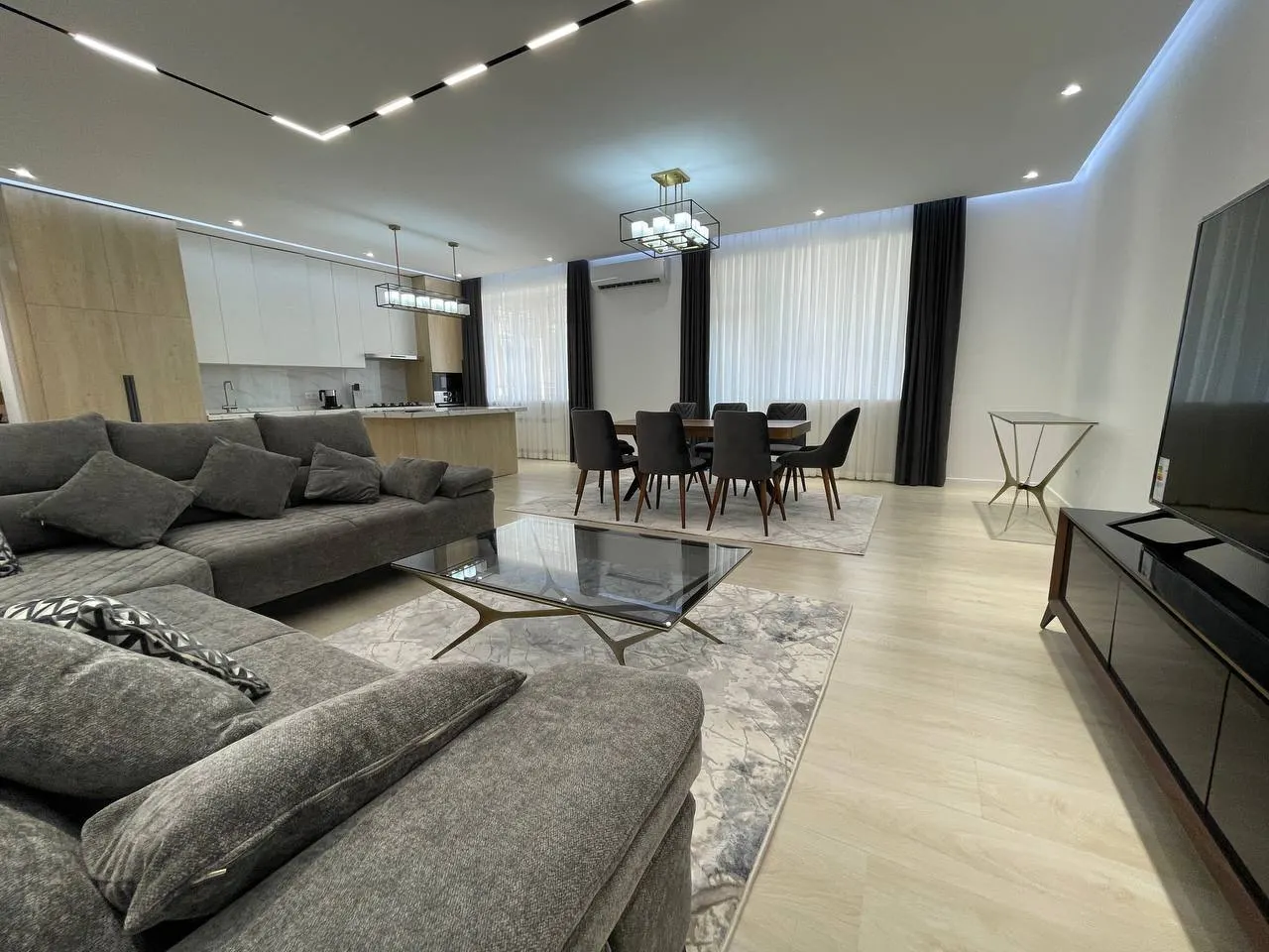 Ижарага берилади 3 хонали квартира, 125 м², 4/8 қават — Юнусобод тумани