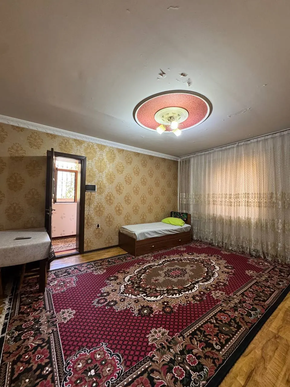 Продаётся 1-комнатная квартира, 40 м², 2/9 этаж — Алмазарский район