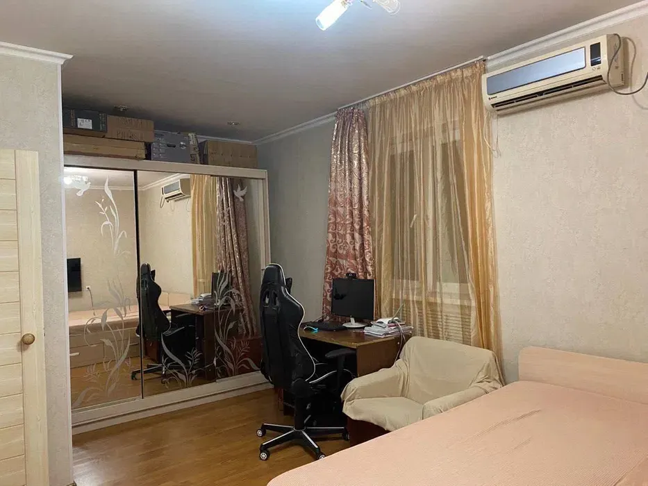 Сдаётся 1-комнатная квартира, 44 м², 4/4 этаж — Мирзо-Улугбекский район