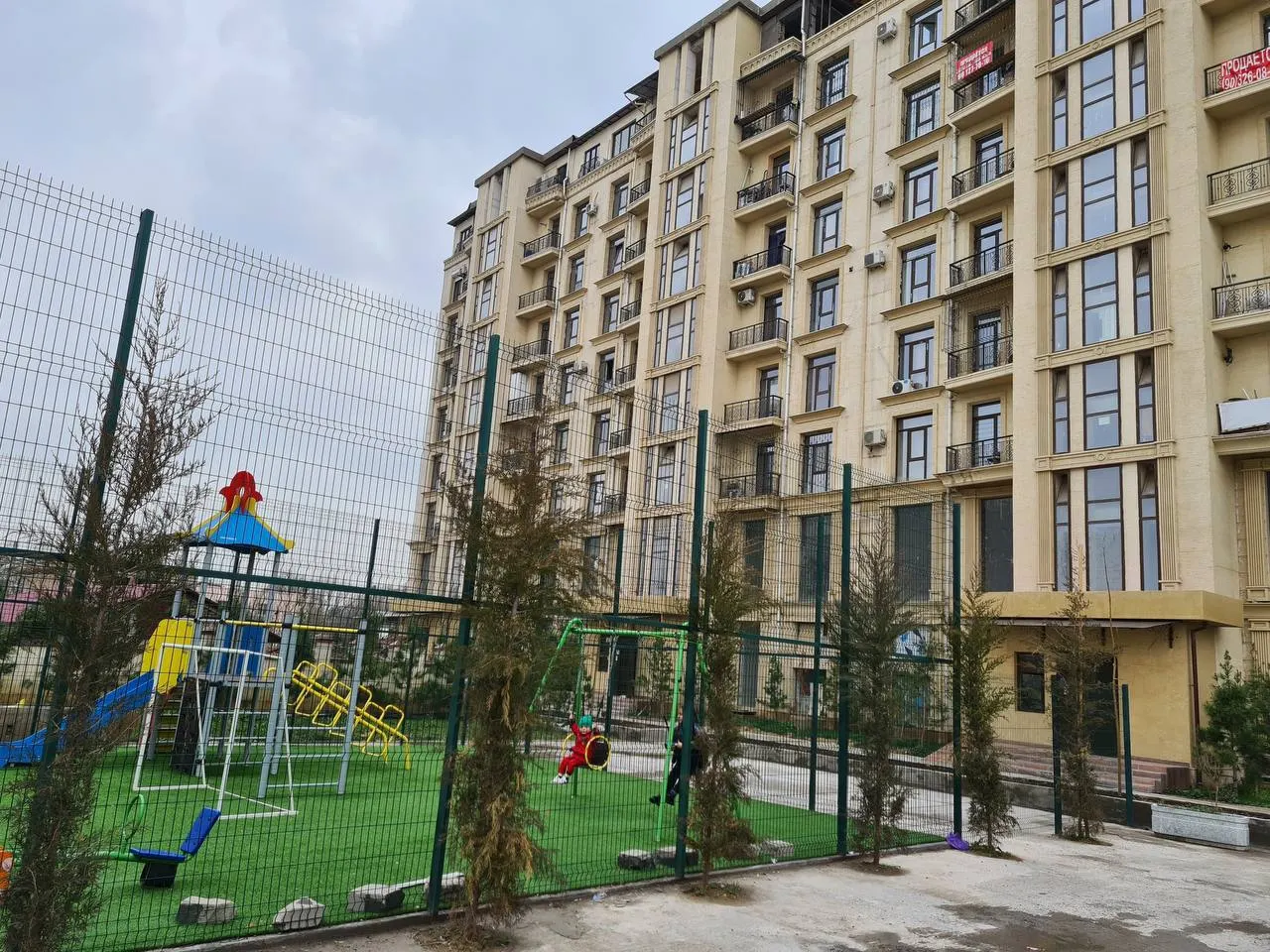 Sotiladi 3 xonali kvartira, 104 m², 8/9 qavat — Yashnobod tumani