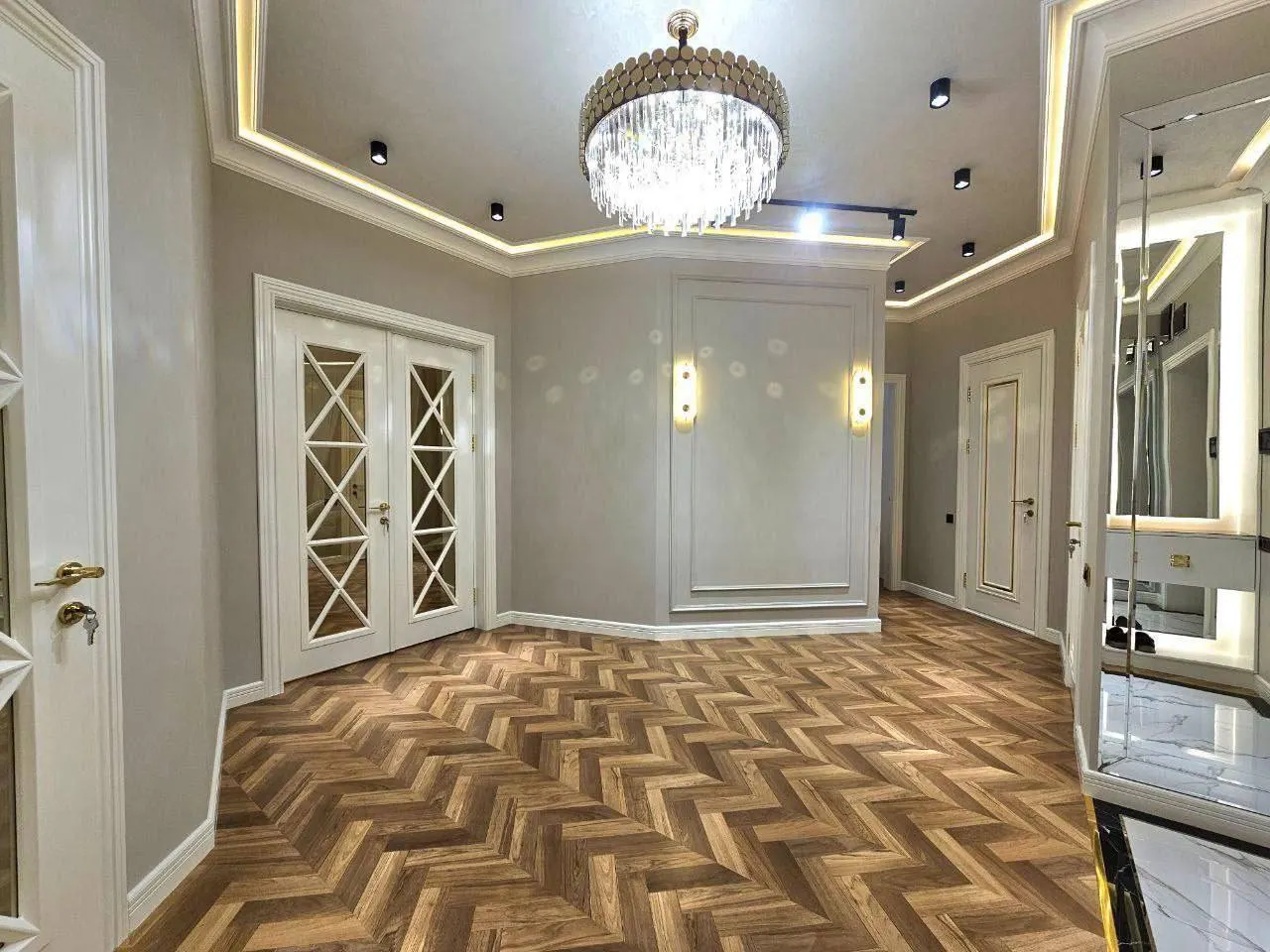 Ijaraga beriladi 4 xonali kvartira, 140 m², 6/8 qavat — Mirobod tumani