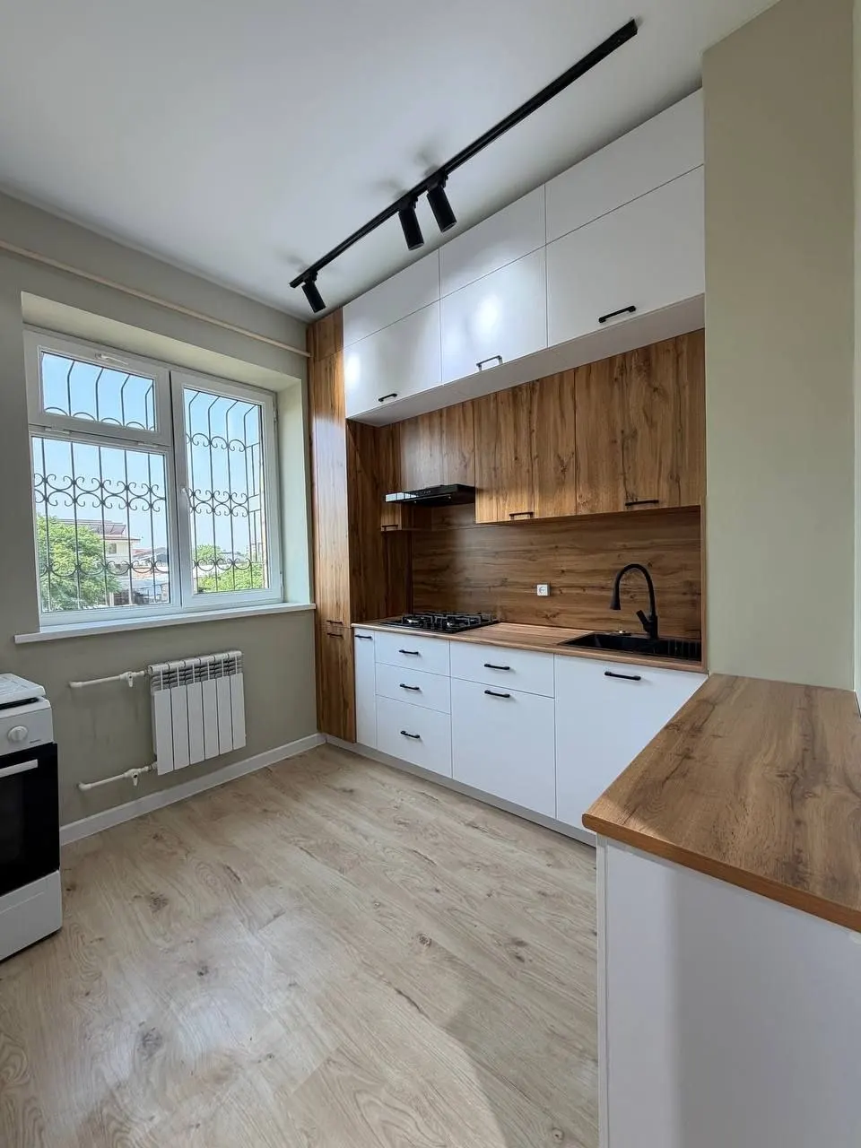 Sotiladi 2 xonali kvartira, 46 m², 2/4 qavat — Yunusobod tumani