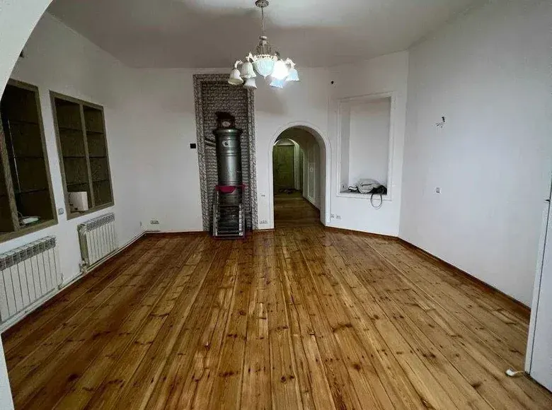 Sotiladi 3 xonali kvartira, 80 m², 2/2 qavat — Yashnobod tumani