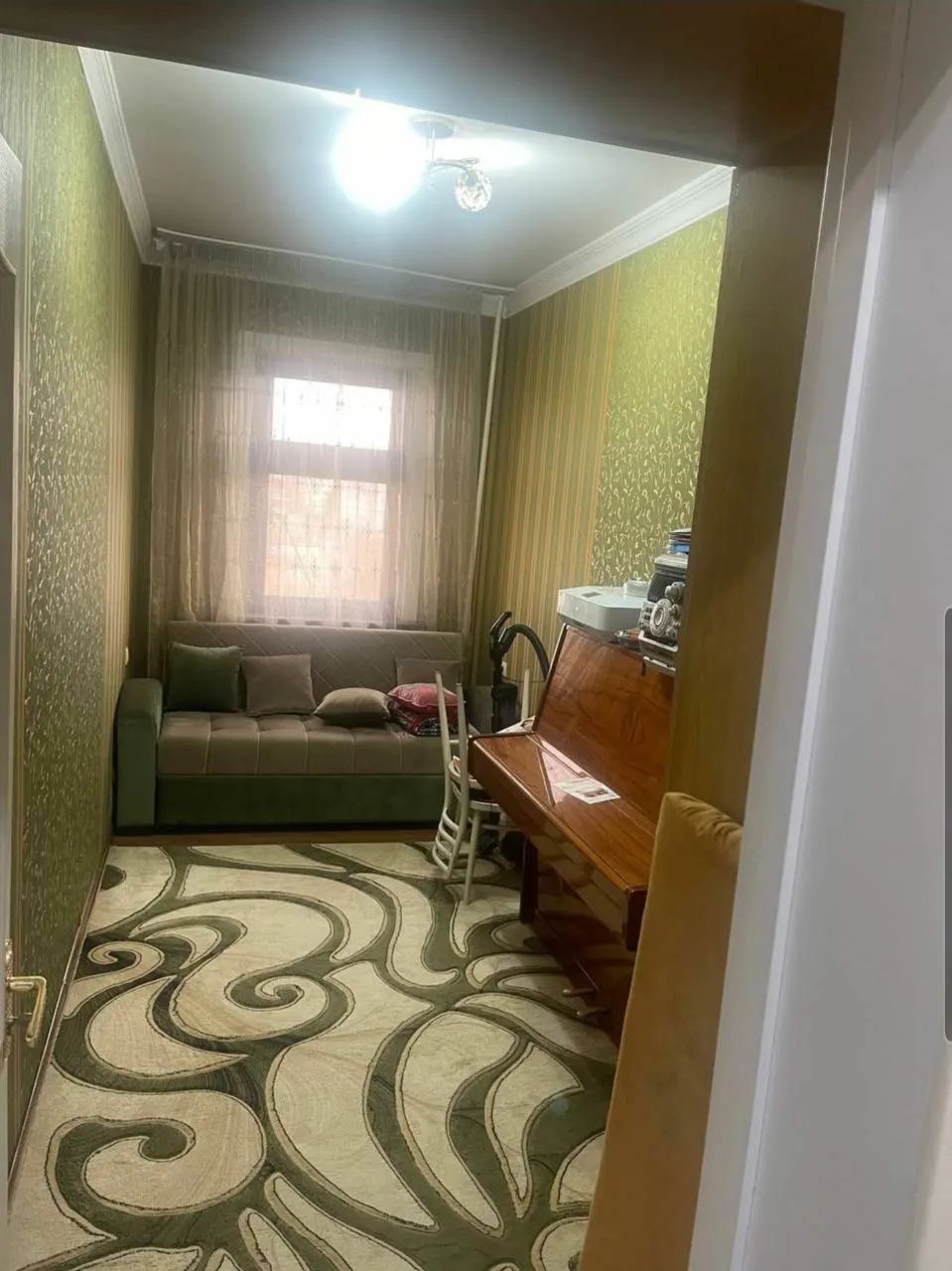 Sotiladi 4 xonali kvartira, 100 m², 8/9 qavat — Olmazor tumani