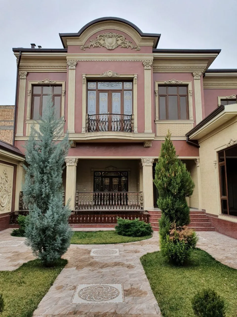 Ижарага берилади 6 хонали ҳовли уй, 5 сотих, 500 м² — Яккасарой тумани