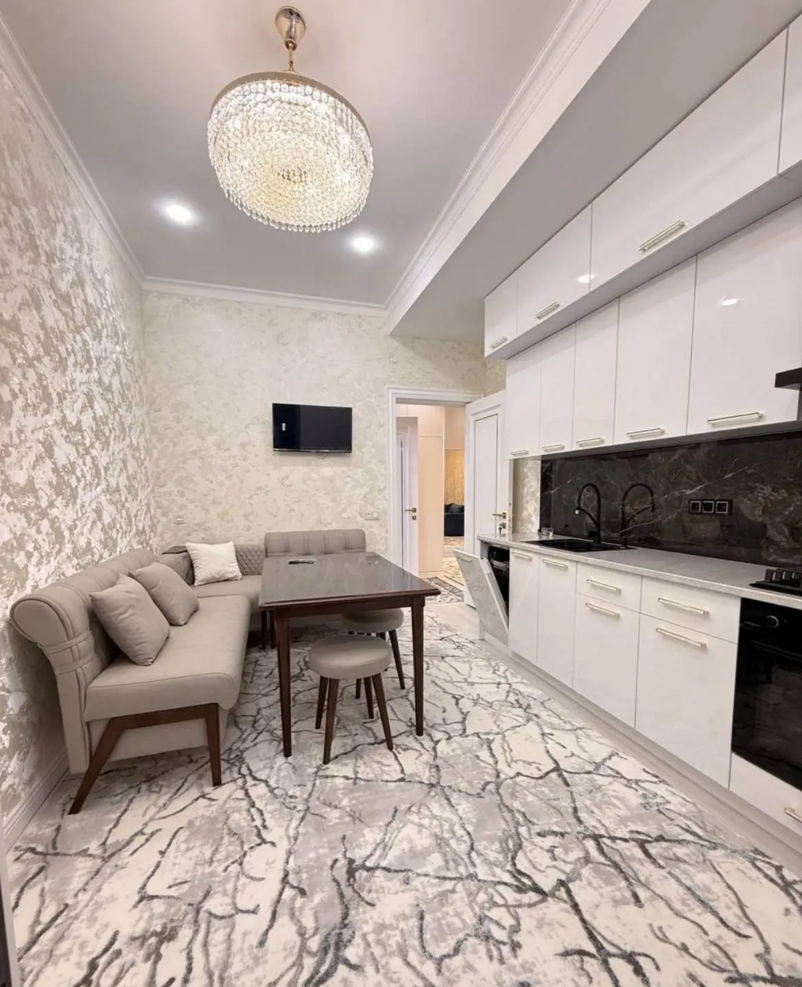 Ижарага берилади 2 хонали квартира, 77 м², 3/16 қават — Яккасарой тумани