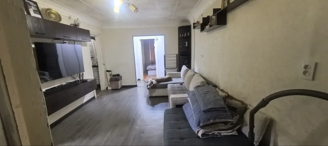 Sotiladi 3 xonali kvartira, 65 m², 1/4 qavat — Yashnobod tumani