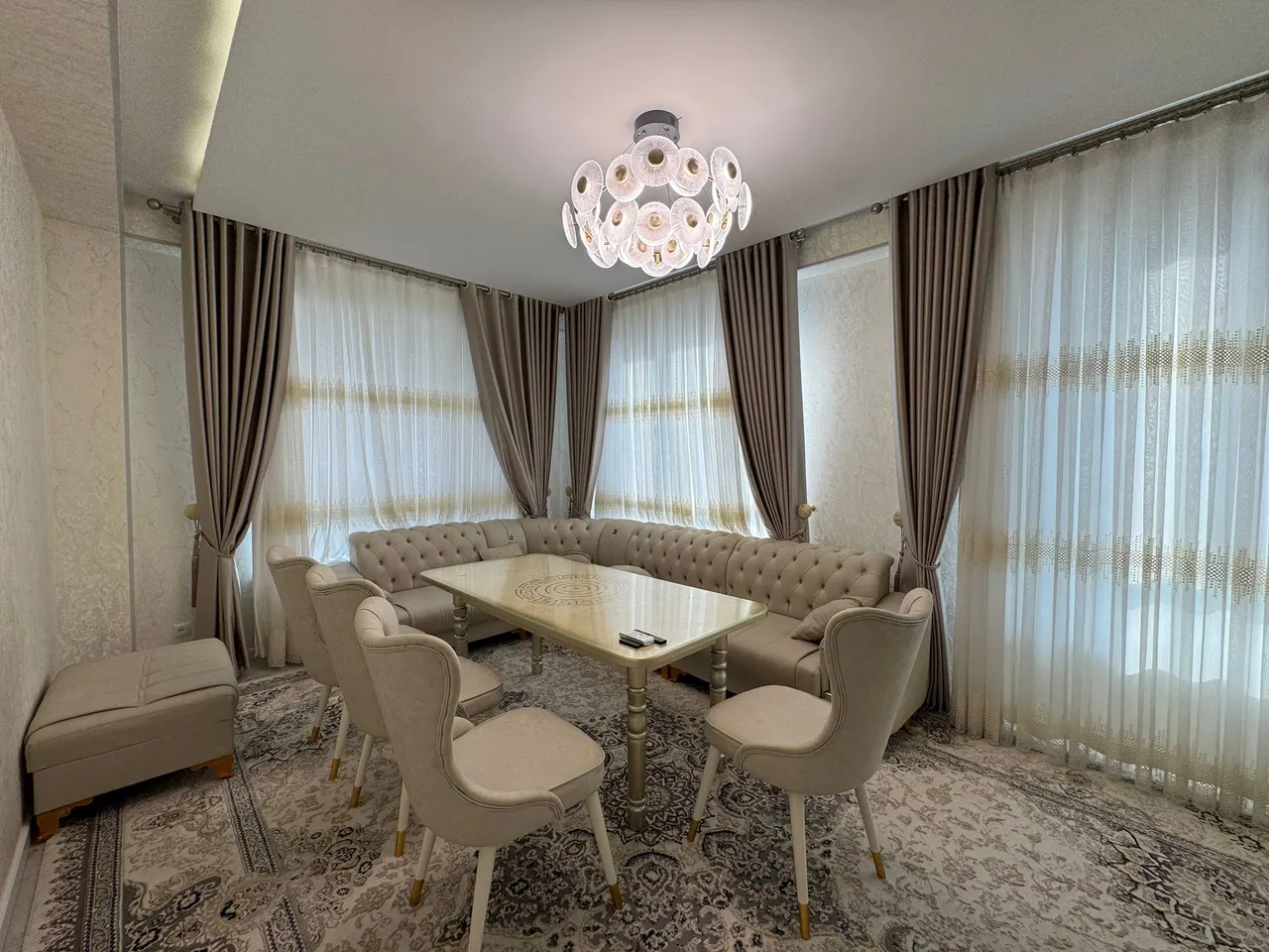 Sotiladi 3 xonali kvartira, 89 m², 10/14 qavat — Yakkasaroy tumani