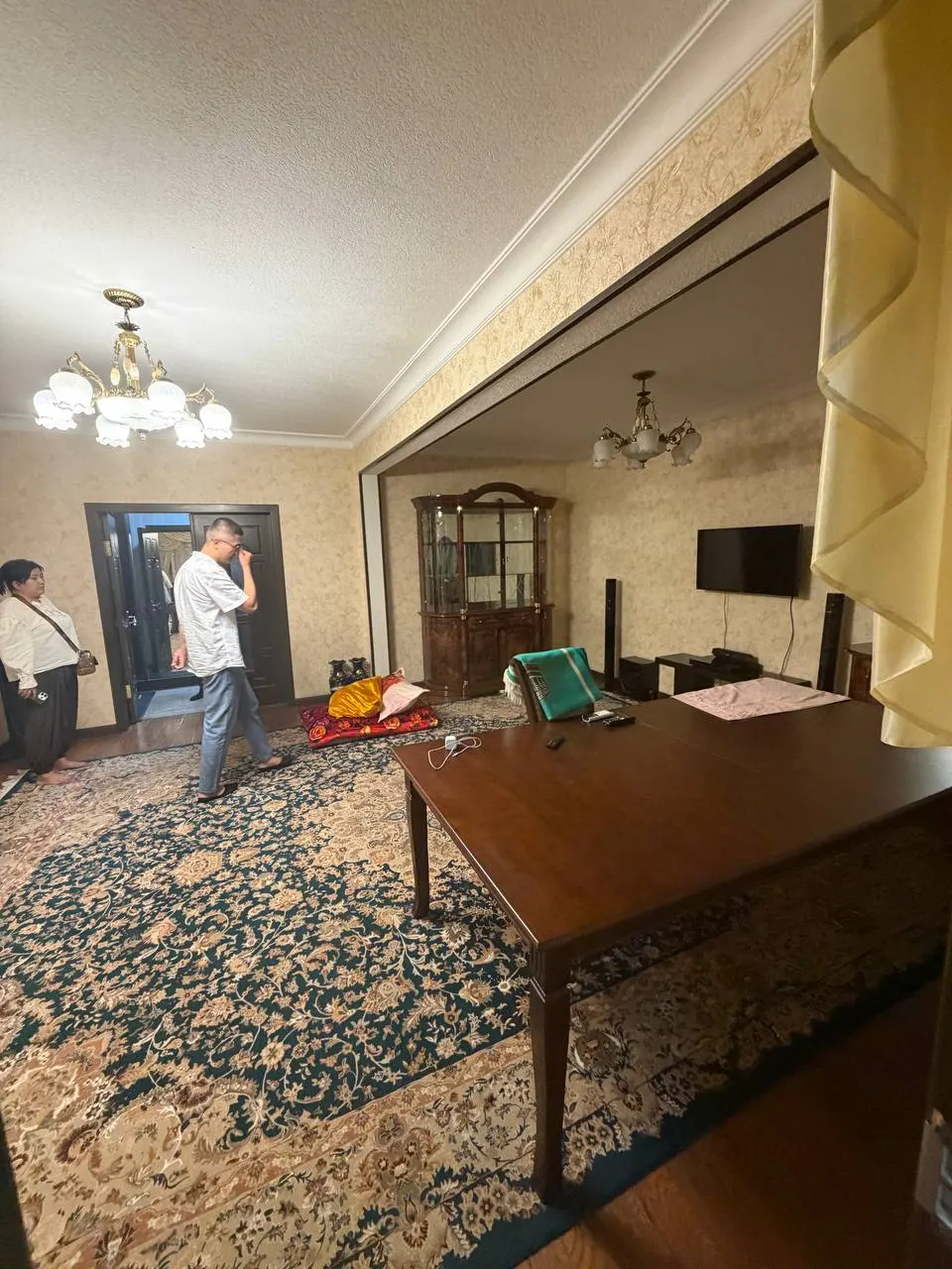 Сдаётся 5-комнатная квартира, 130 м², 2/5 этаж — Мирзо-Улугбекский район