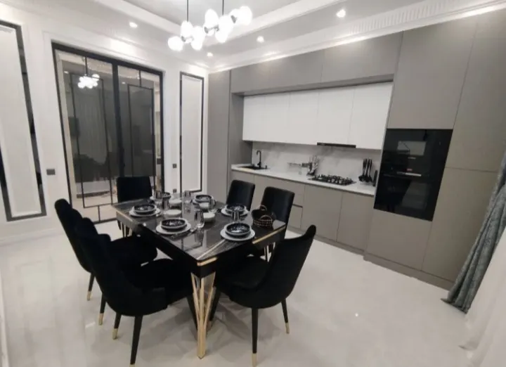 Сдаётся 4-комнатная квартира, 130 м², 8/9 этаж — Мирзо-Улугбекский район