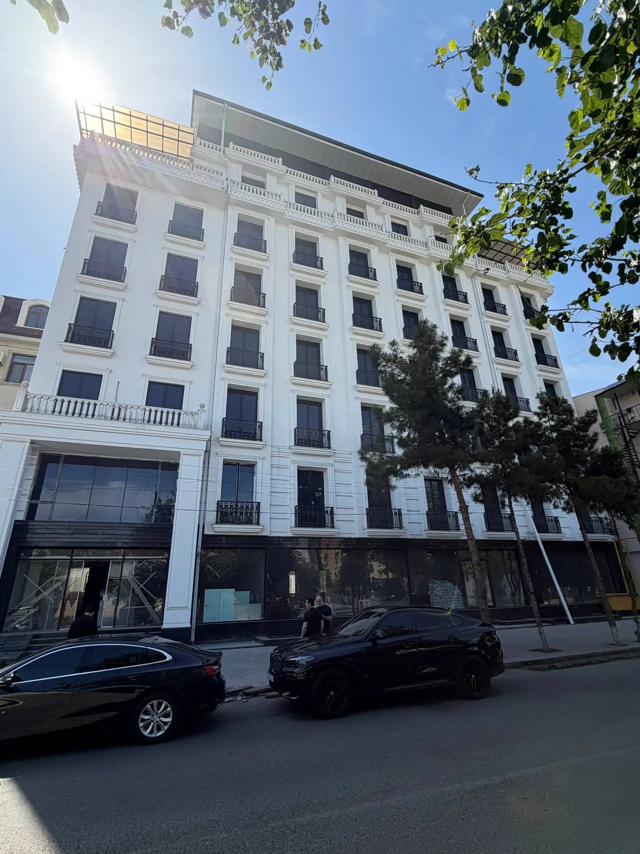 Сотилади тижорат биноси, 4000 м², 6 сотих — Яккасарой тумани
