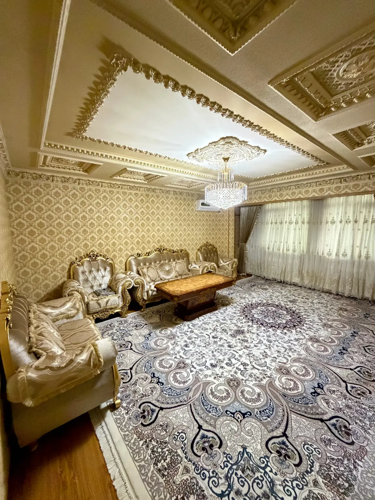 Продаётся 5-комнатная квартира, 120 м², 1/9 этаж — Алмазарский район