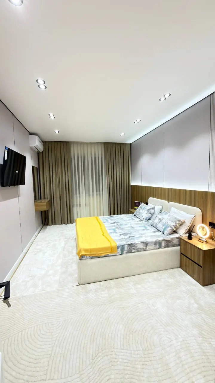 Продаётся 2-комнатная квартира, 54 м², 3/4 этаж — Чиланзарский район
