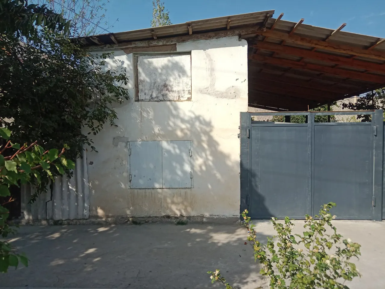 Ижарага берилади тижорат биноси, 21 м² — Бўстонлиқ тумани
