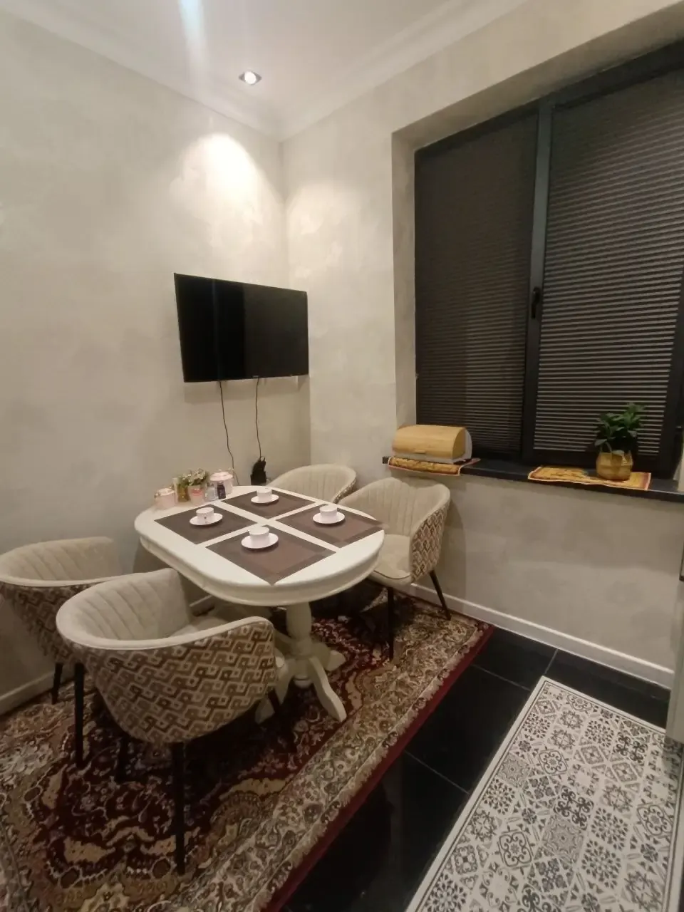 Сдаётся 3-комнатная квартира, 96 м², 1/2 этаж — Сергелийский район
