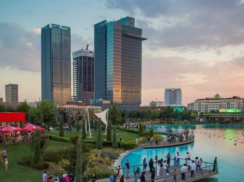Sotiladi 2 xonali kvartira, 60 m², 1/7 qavat — Shayxontohur tumani