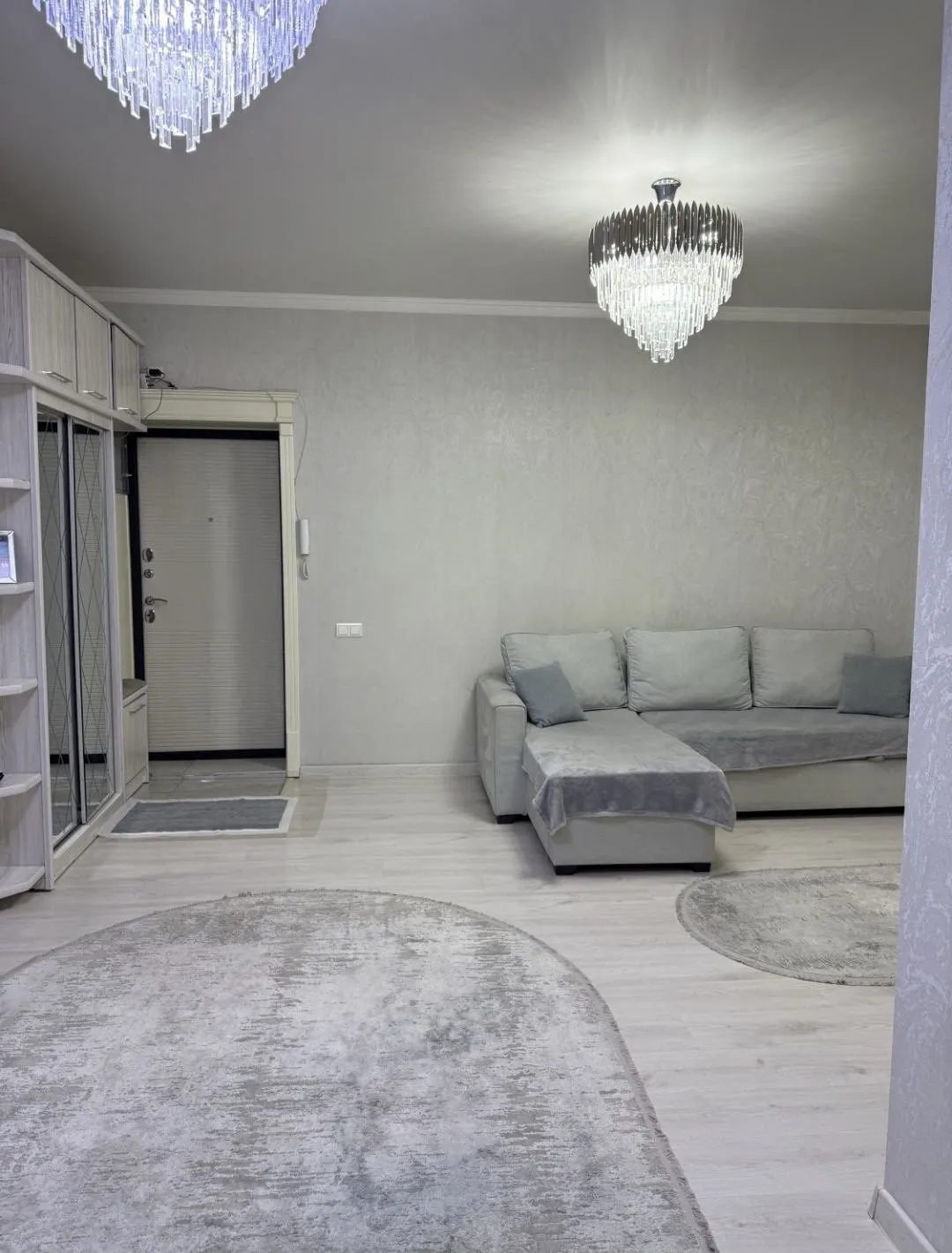 Sotiladi 2 xonali kvartira, 70 m², 4/4 qavat — Chilonzor tumani