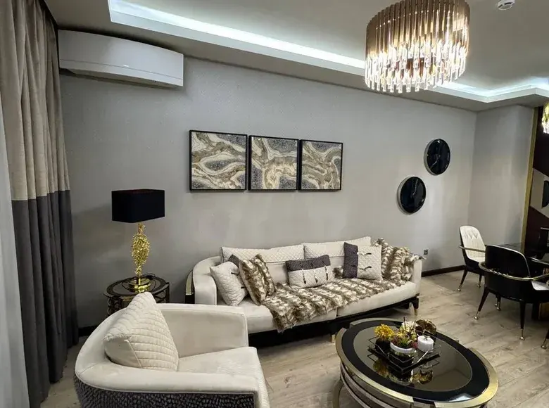 Сотилади 3 хонали квартира, 133 м², 3/15 қават — Мирзо Улуғбек тумани