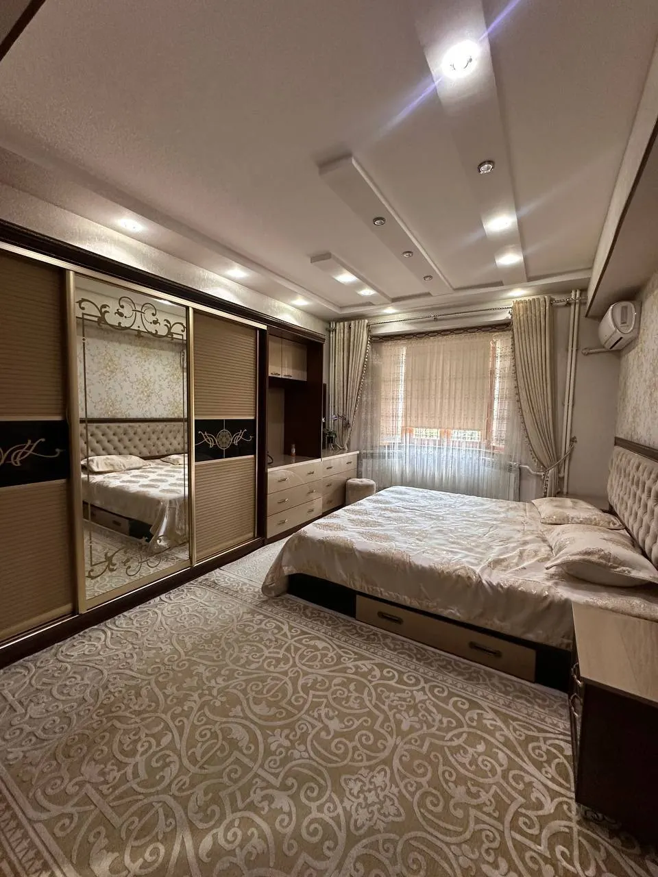 Ижарага берилади 4 хонали квартира, 140 м², 3/8 қават — Олмазор тумани