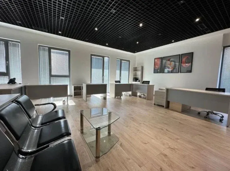 Ijaraga beriladi tijorat binosi, 190 m², 3/5 qavat — Mirobod tumani