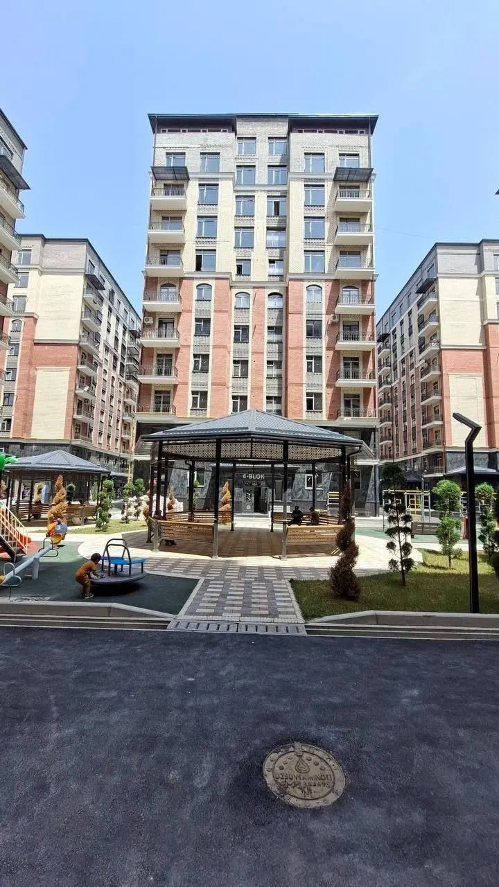 Продаётся 6-комнатная квартира, 180 м², 1/9 этаж — Чиланзарский район