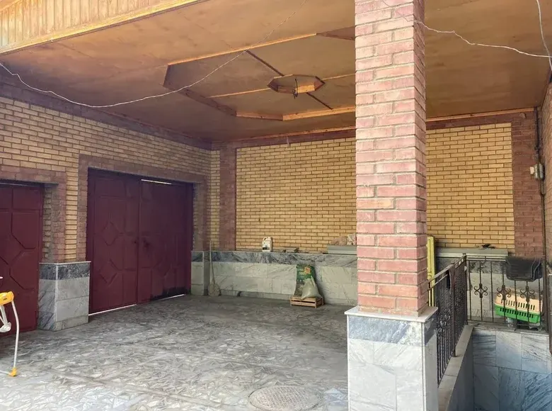 Продаётся 7-комнатный дом, 5.5 сот. — Яккасарайский район