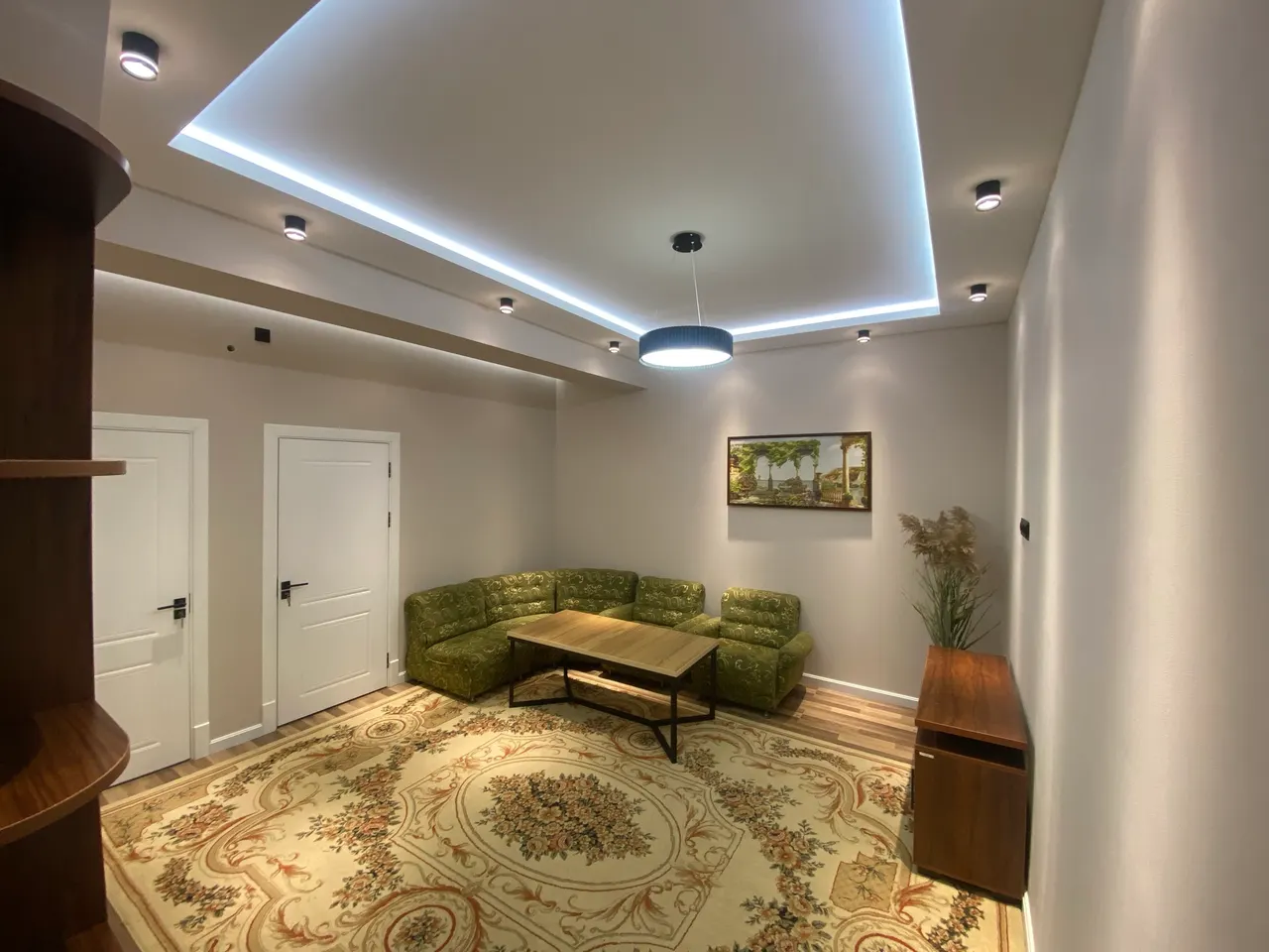 Ижарага берилади 2 хонали квартира, 46 м², 1/3 қават — Янгиҳаёт тумани