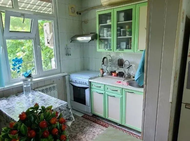 Продаётся 4-комнатная квартира, 92 м², 4/4 этаж — Мирзо-Улугбекский район