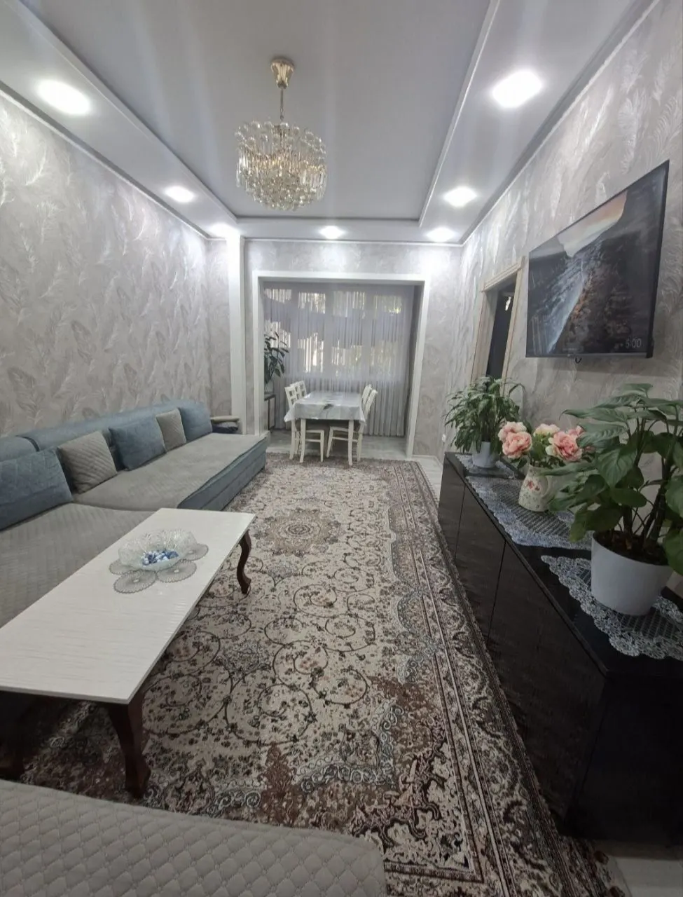 Сотилади 4 хонали квартира, 80 м², 2/4 қават — Мирзо Улуғбек тумани