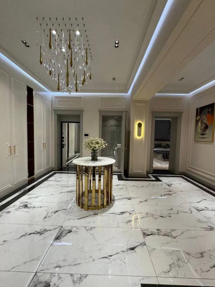 Сотилади 4 хонали квартира, 180 м², 2/5 қават — Миробод тумани