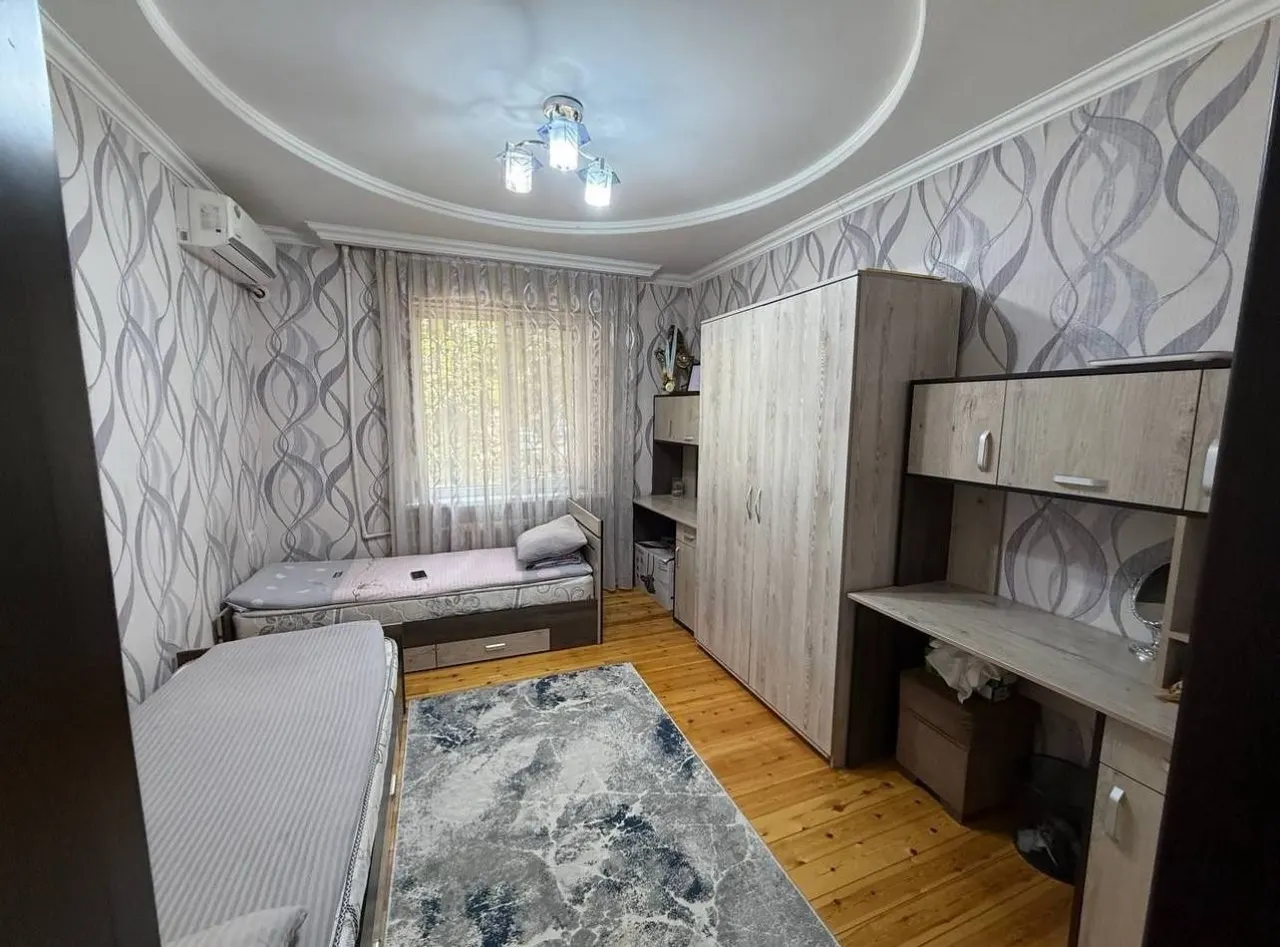 Sotiladi 4 xonali kvartira, 98 m², 1/5 qavat — Sergeli tumani