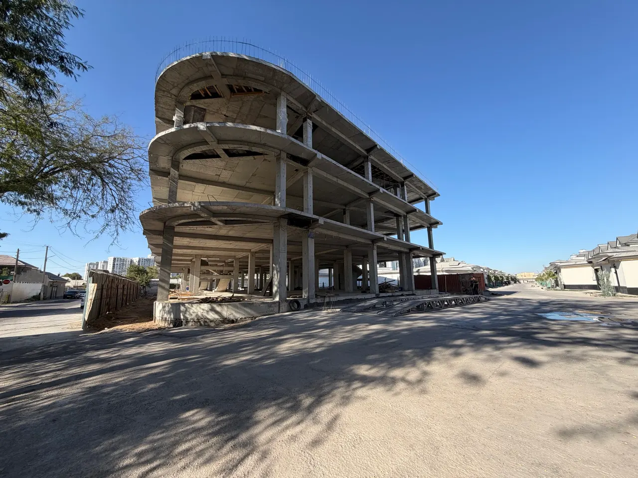 Ijaraga beriladi tijorat binosi, 9000 m², 3/3 qavat — Mirzo Ulugʻbek tumani