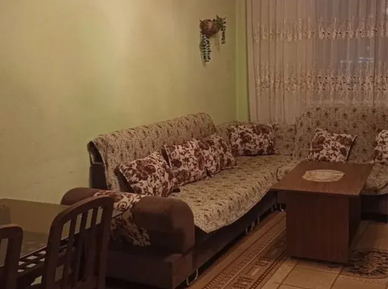 Sotiladi 2 xonali kvartira, 50 m², 2/4 qavat — Mirzo Ulugʻbek tumani