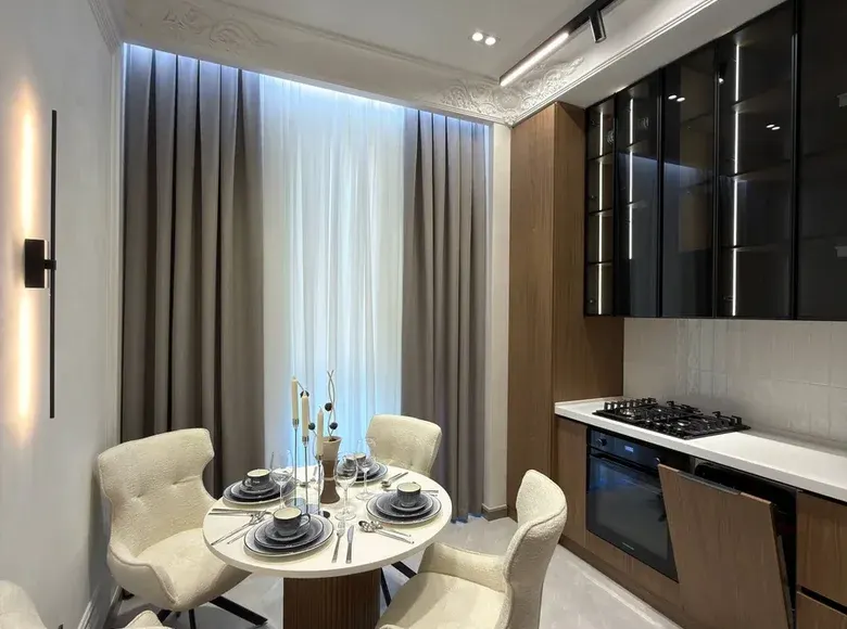 Sotiladi 3 xonali kvartira, 76 m², 12/14 qavat — Mirobod tumani