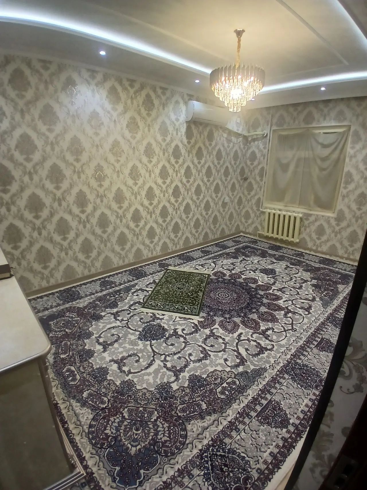 Сдаётся 3-комнатная квартира, 100 м², 2/4 этаж — Чиланзарский район