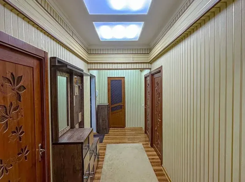 Кунлик ижарага 4 хонали квартира, 9/9 қават — Тошкент шаҳри