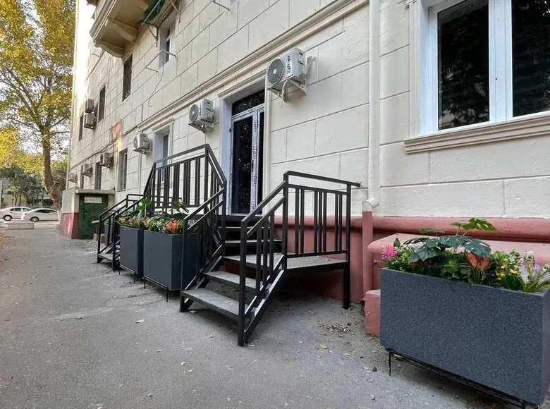 Сотилади тижорат биноси, 100 м² — Яккасарой тумани