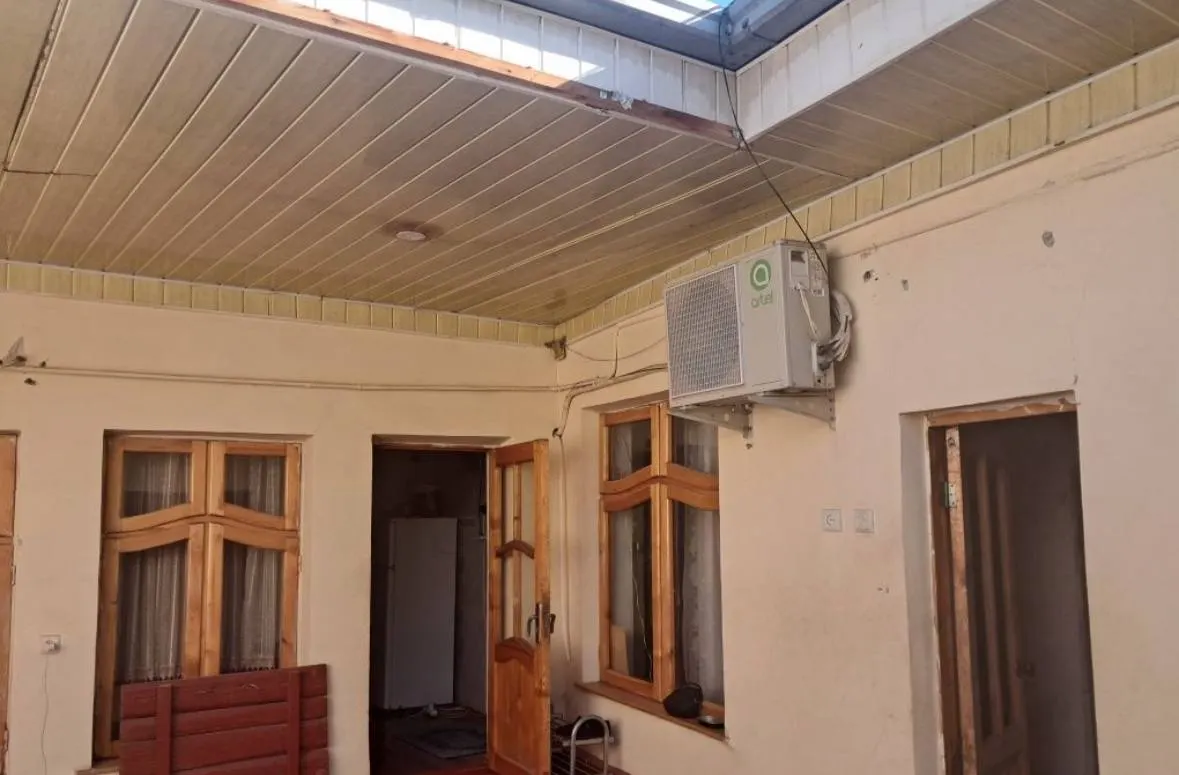 Сдаётся 3-комнатная квартира, 80 м², 1/1 этаж — Шайхантахурский район