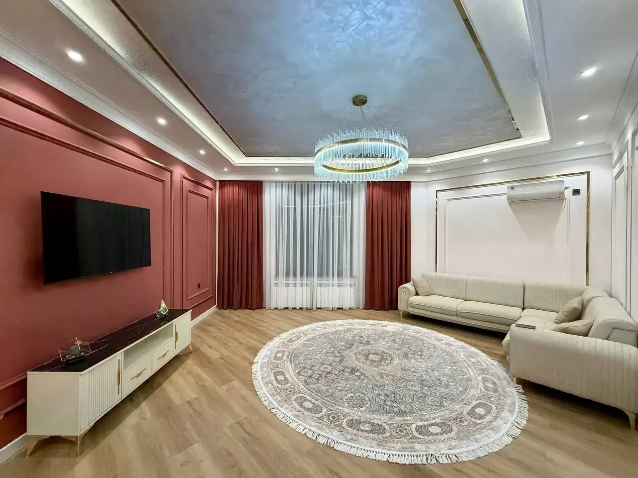 Ijaraga beriladi 3 xonali kvartira, 94 m², 1/10 qavat — Yakkasaroy tumani