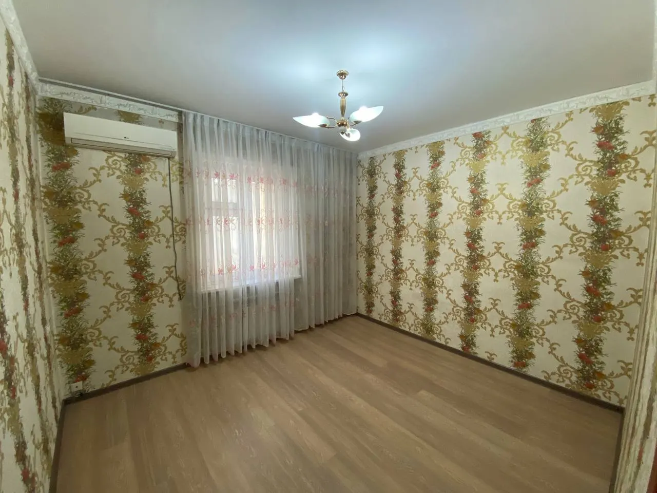 Sotiladi 3 xonali kvartira, 82 m², 3/9 qavat — Shayxontohur tumani