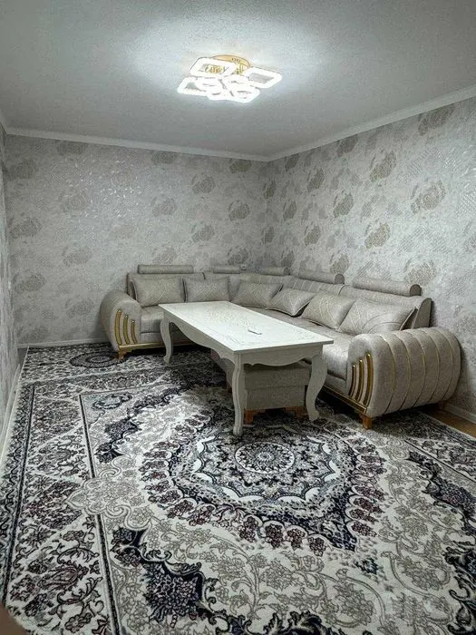 Ижарага берилади 3 хонали ҳовли уй, 80 м², 3 қаватли — Яккасарой тумани