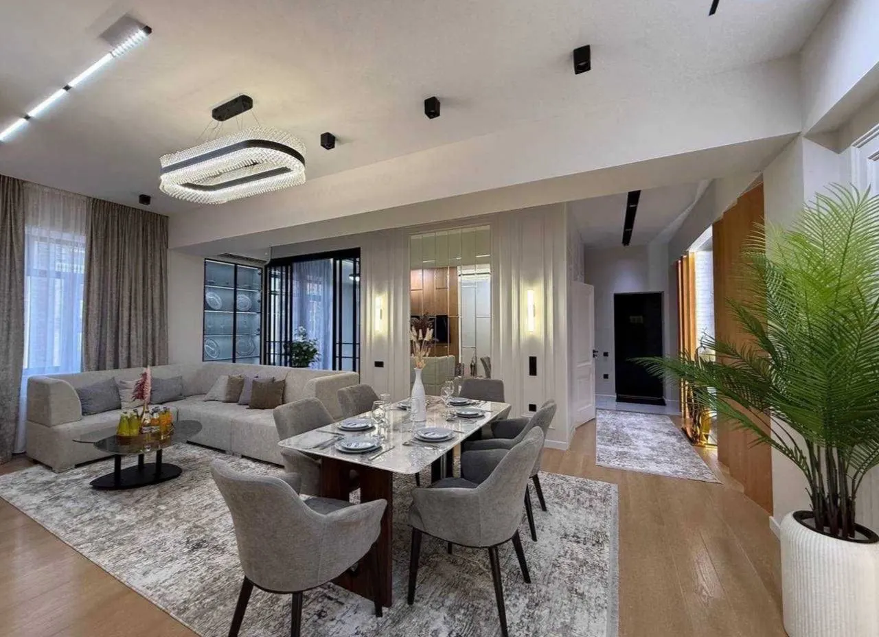 Ijaraga beriladi 3 xonali kvartira, 110 m², 7/10 qavat — Mirobod tumani